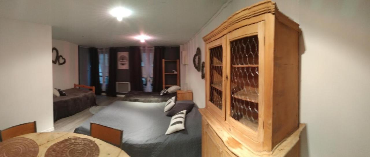 Espace Grenouillit Le Puy En Velay ภายนอก รูปภาพ